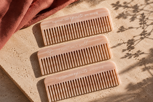 The Ultimate Guide to Using a Birthing Comb for Labour Pain