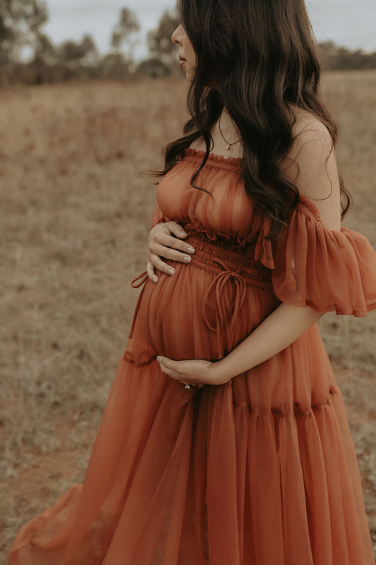 Baby Shower Outfit Ideas for Moms-to-Be: Trimester-by-Trimester Style Guide